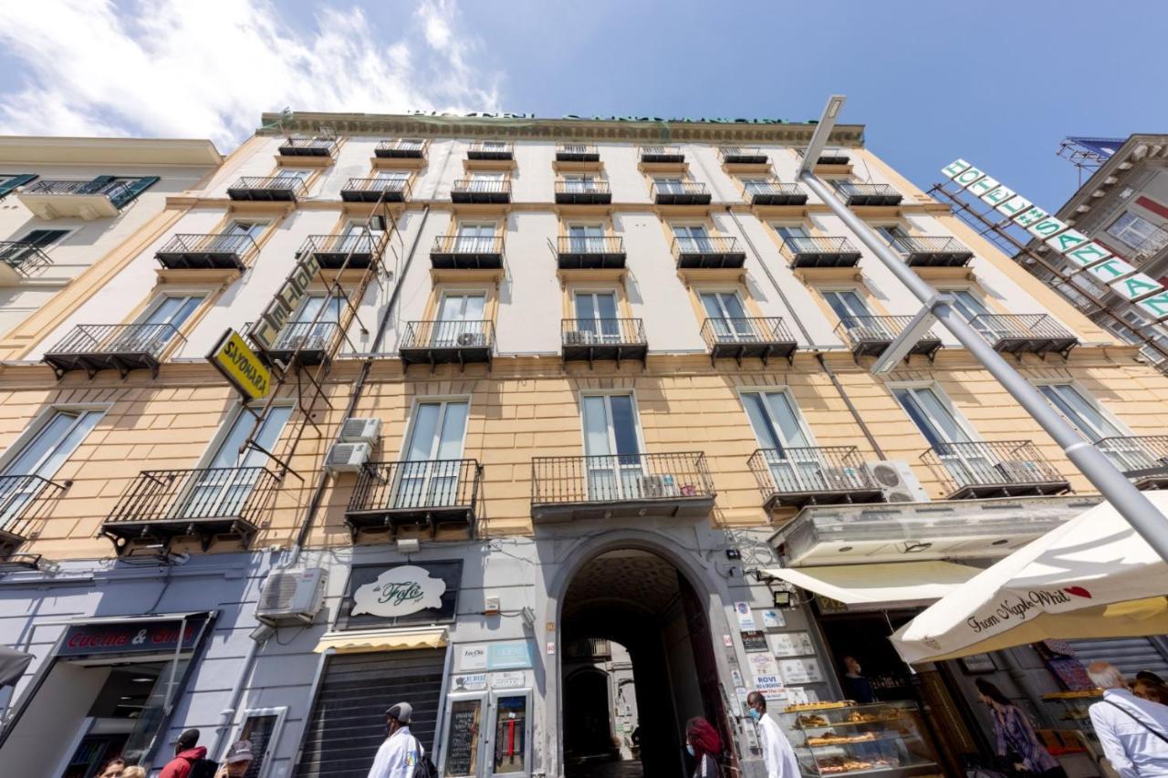 Re Diego Napoli Esterno foto